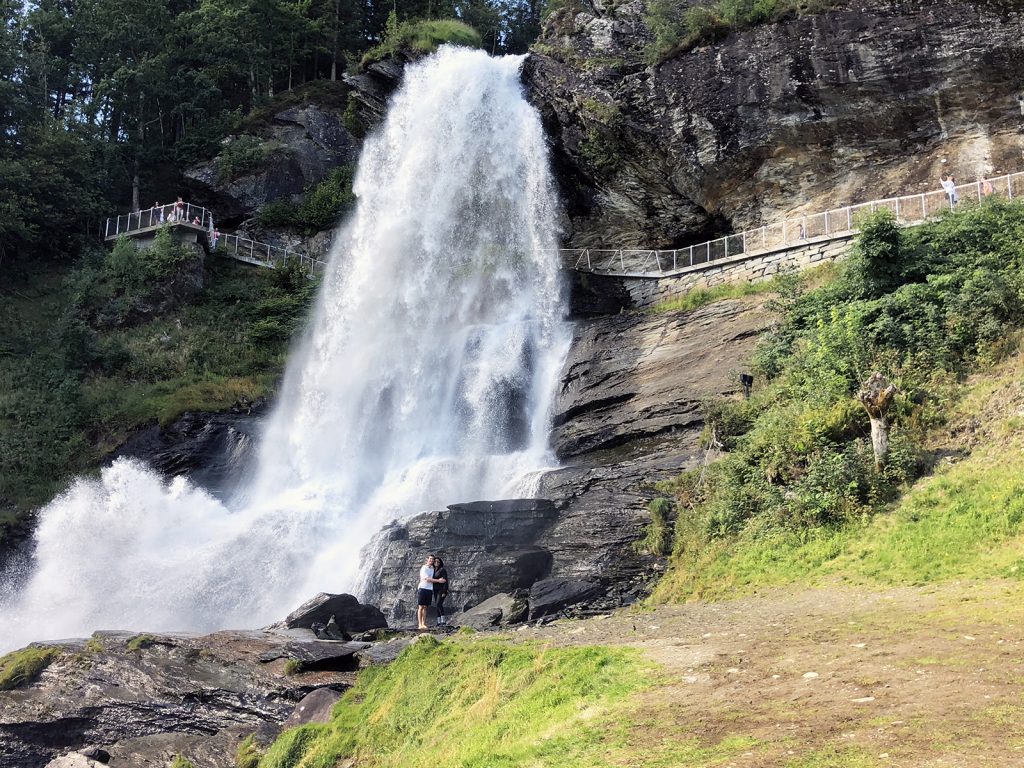 Steindalsfossen us