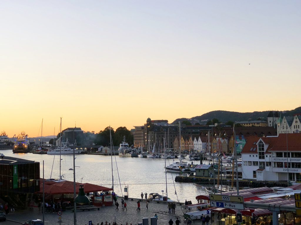 Bergen at night
